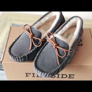 Women Moccasin Slipper Genuine Sheepskin Size 9